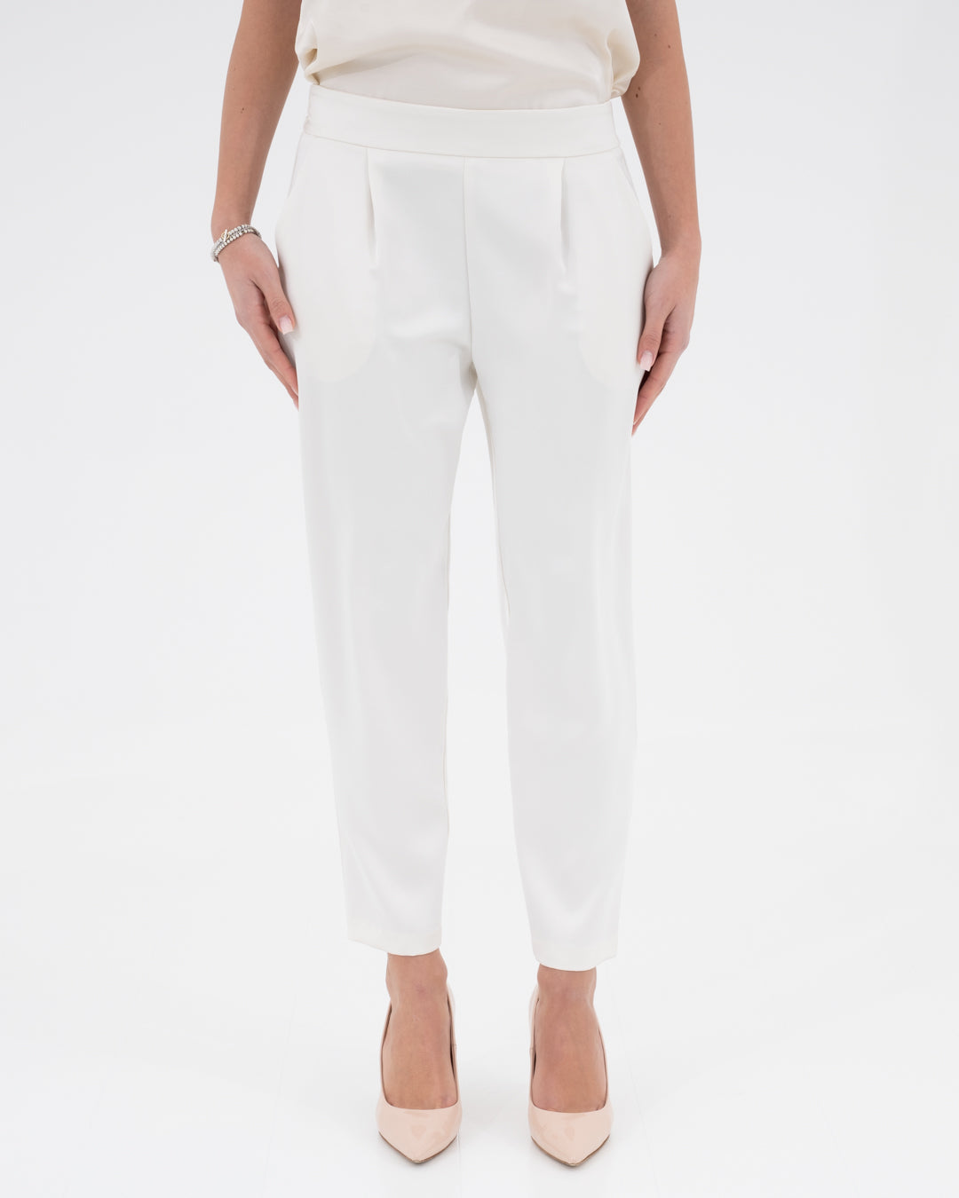 Satin trousers with elastic on the back and pleats