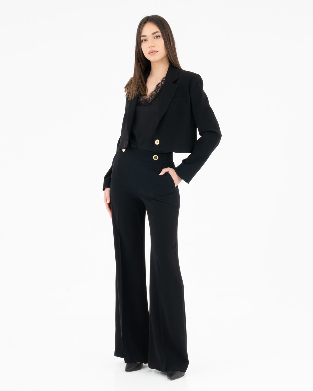 High-waisted trousers with gold buttons in enversatin