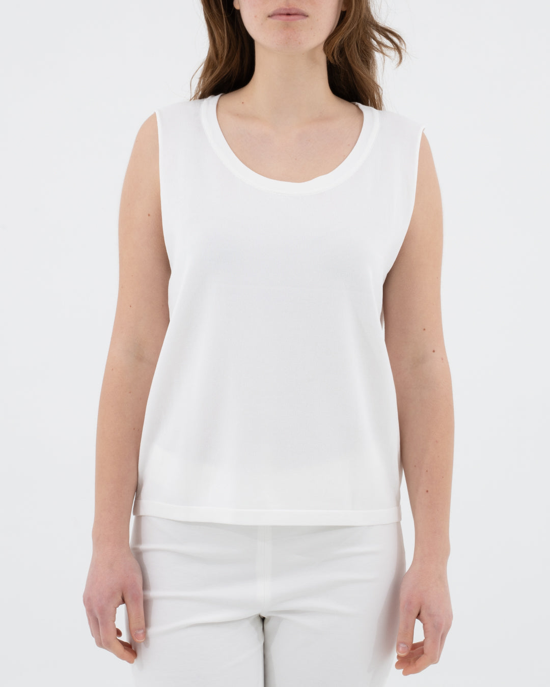 Top armhole in viscose knit