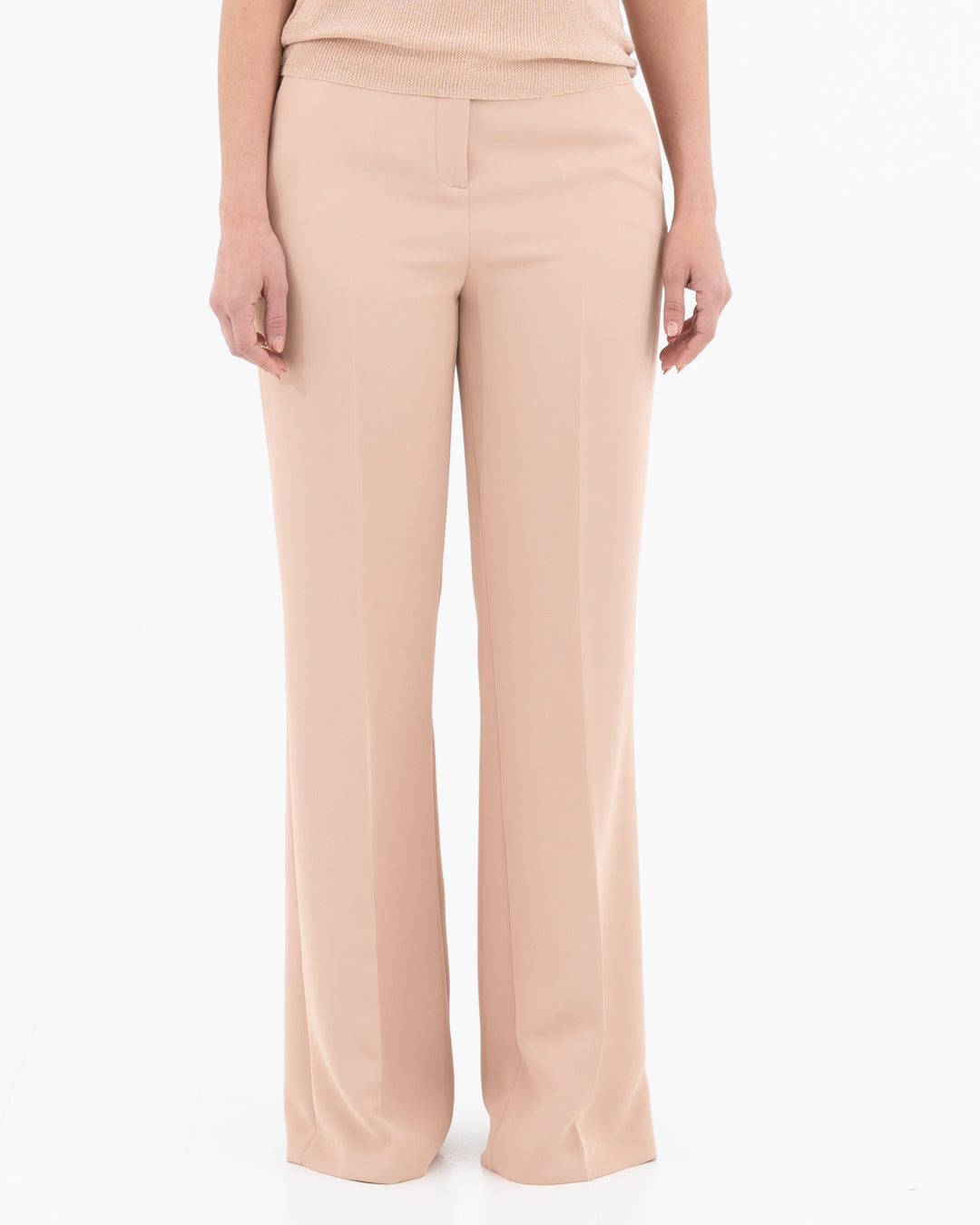 Wide-leg fluid trousers