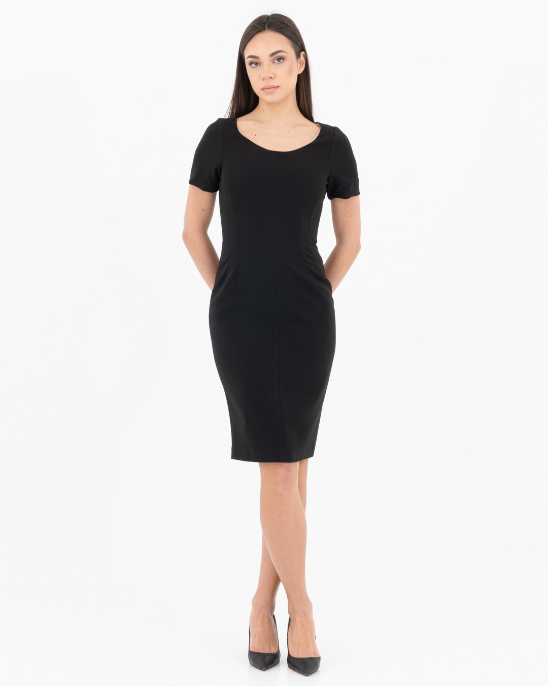 Abito tubino con manica corta