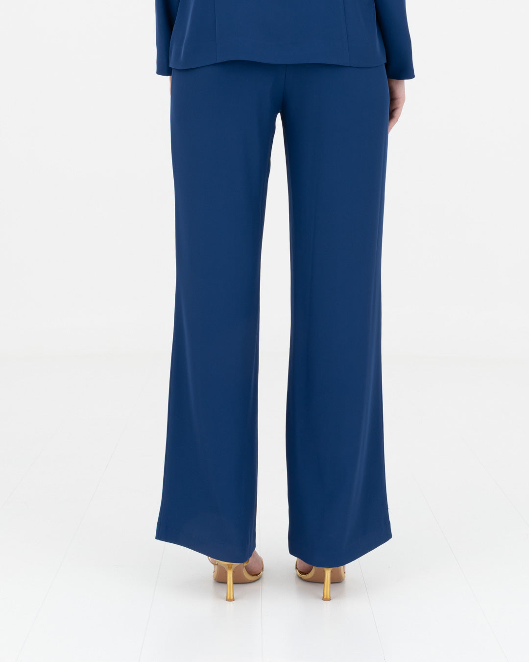 Pantalone ampio fluido con elastico