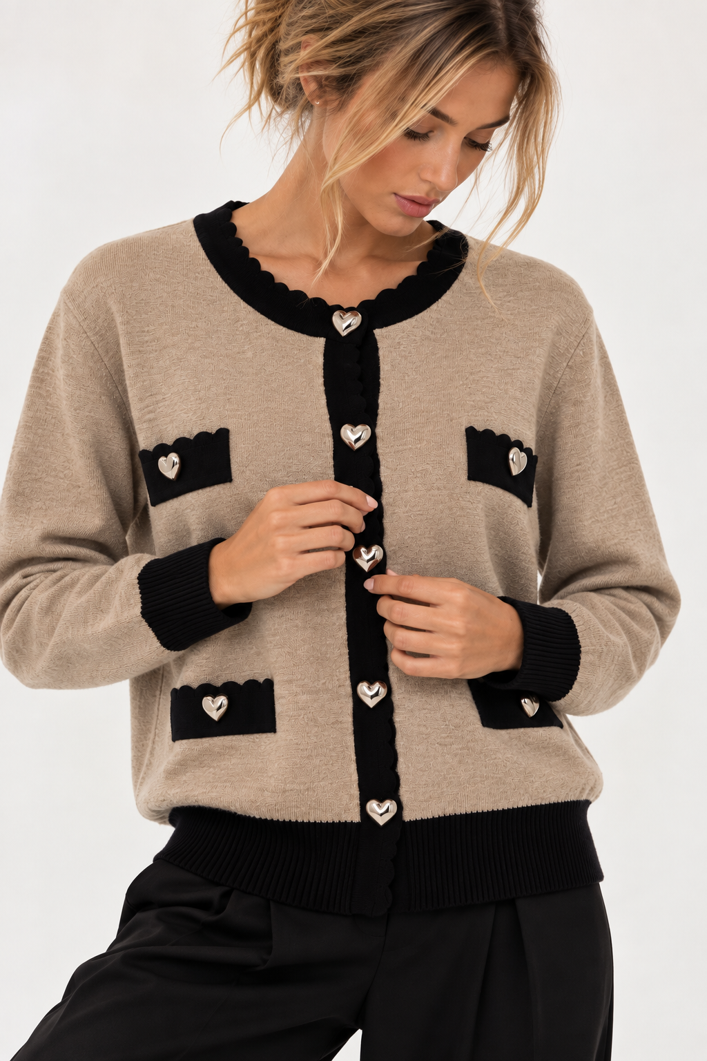 Cardigan bottoni a cuore