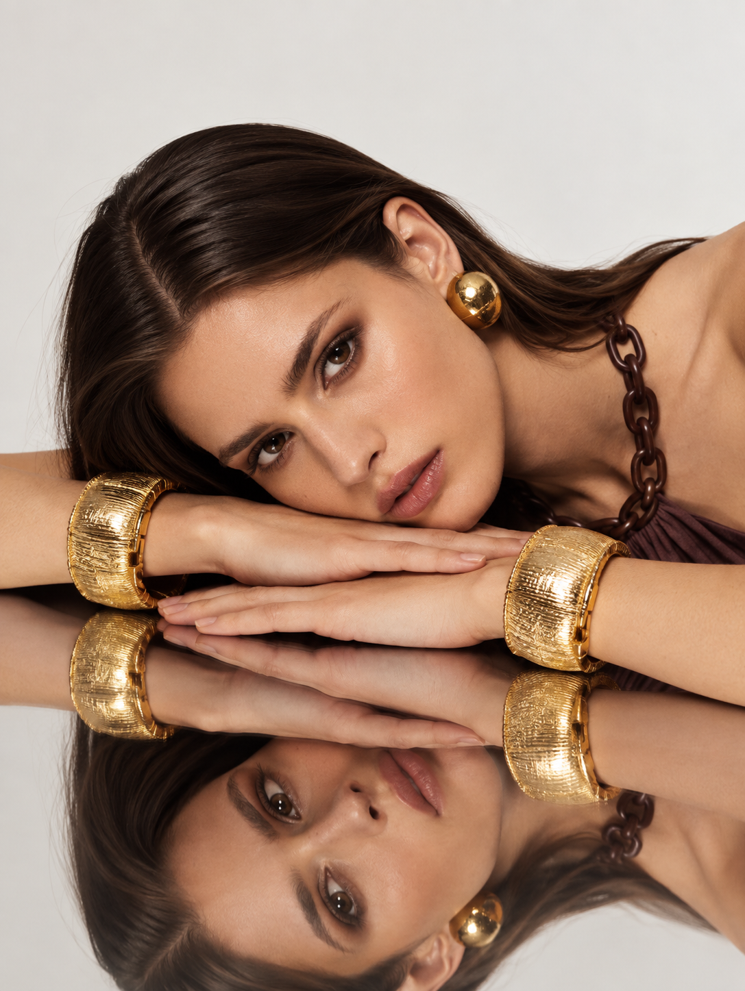 Bracciale ovale zigrinato